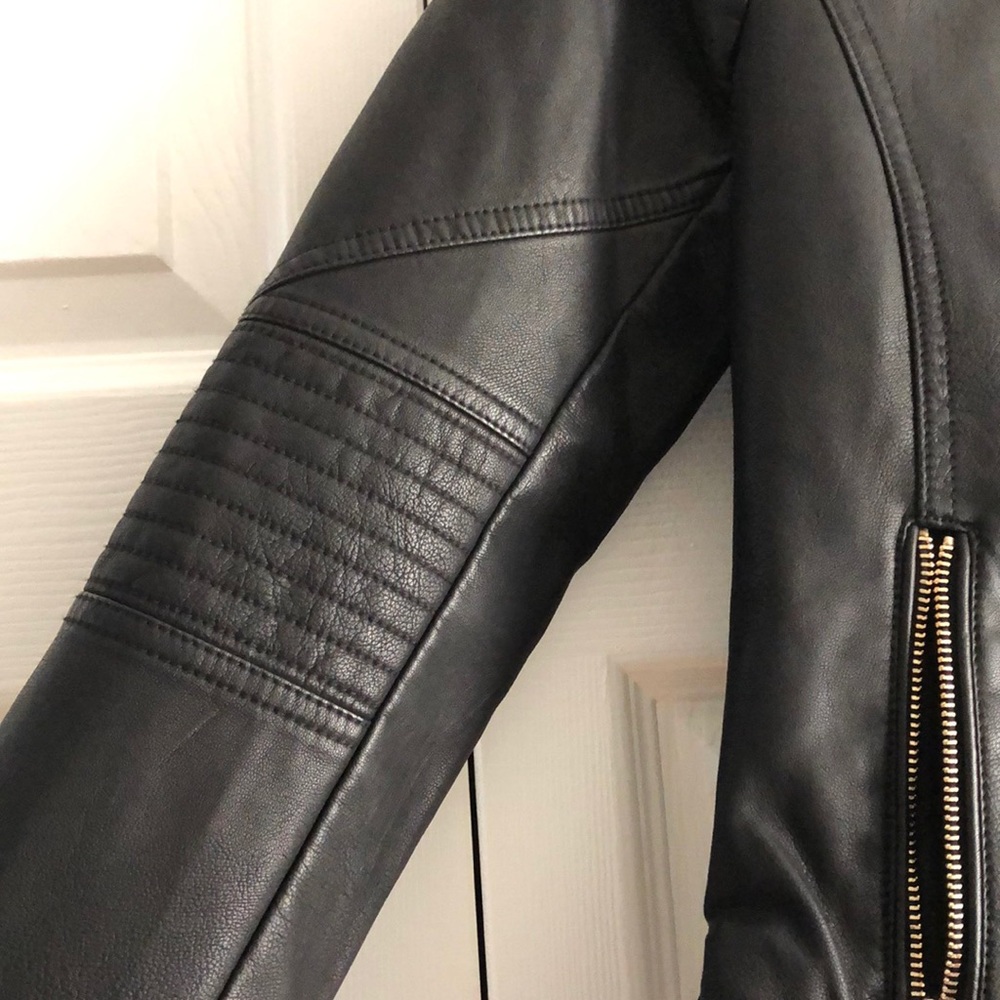 Guess NWT moto jacket🔥🏍😍 - Picture 6 of 15